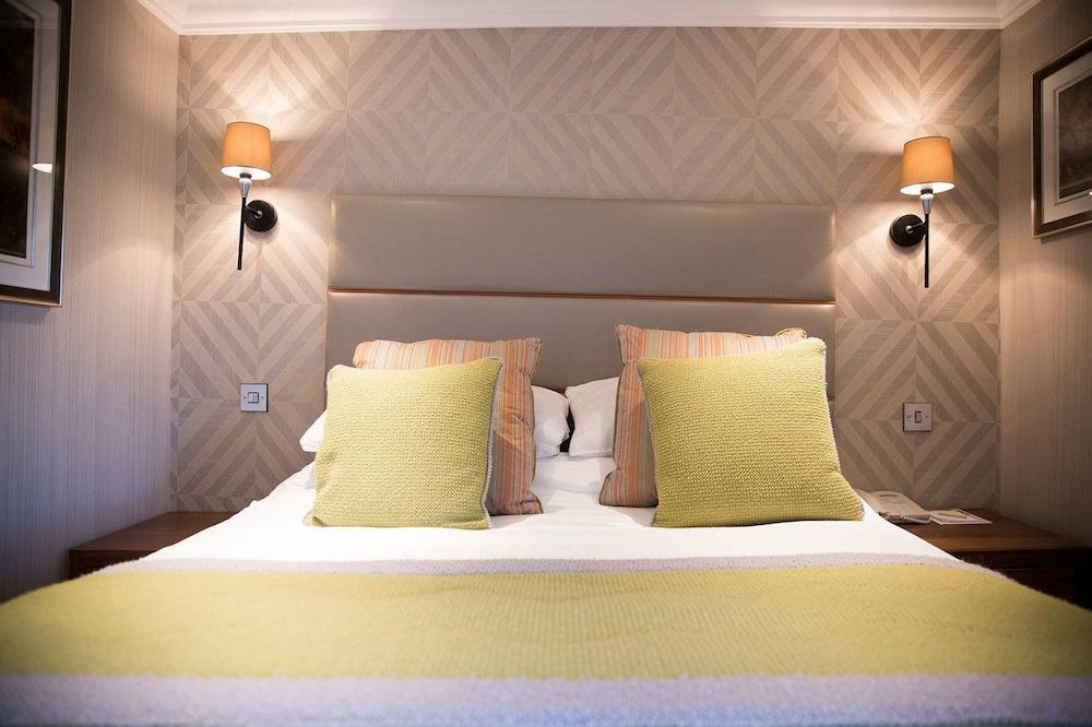The George Hotel Пенріт Екстер'єр фото